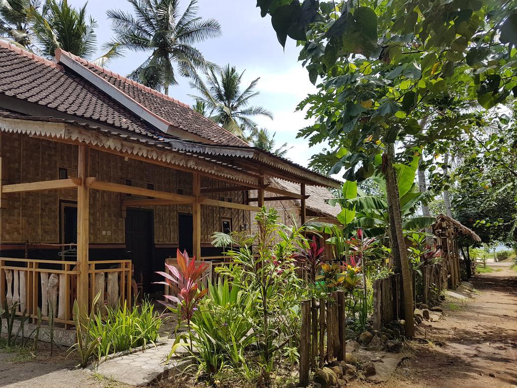 Red Island Bungalows Pasanggaran Εξωτερικό φωτογραφία